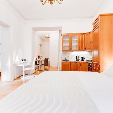 Wenceslas Square Royal Apartment Prague Luaran gambar