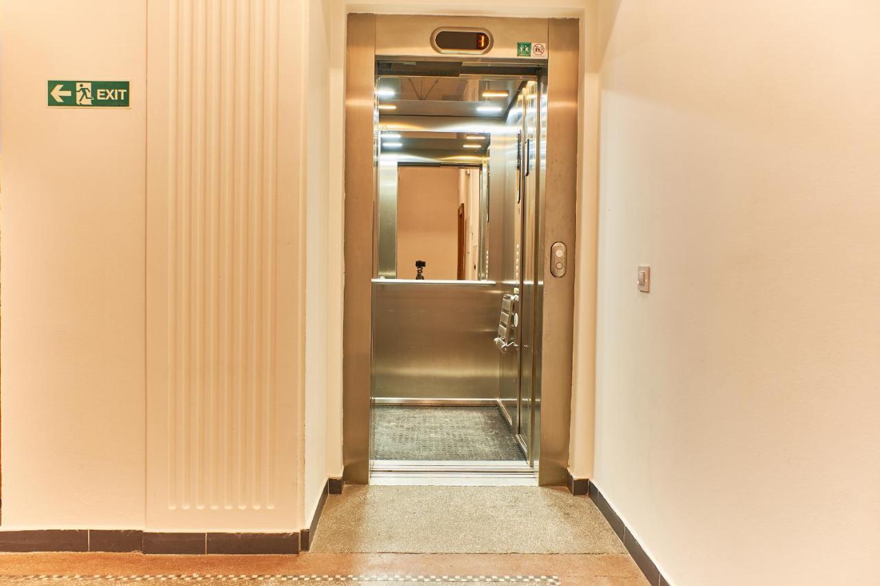 Wenceslas Square Royal Apartment Prague Luaran gambar