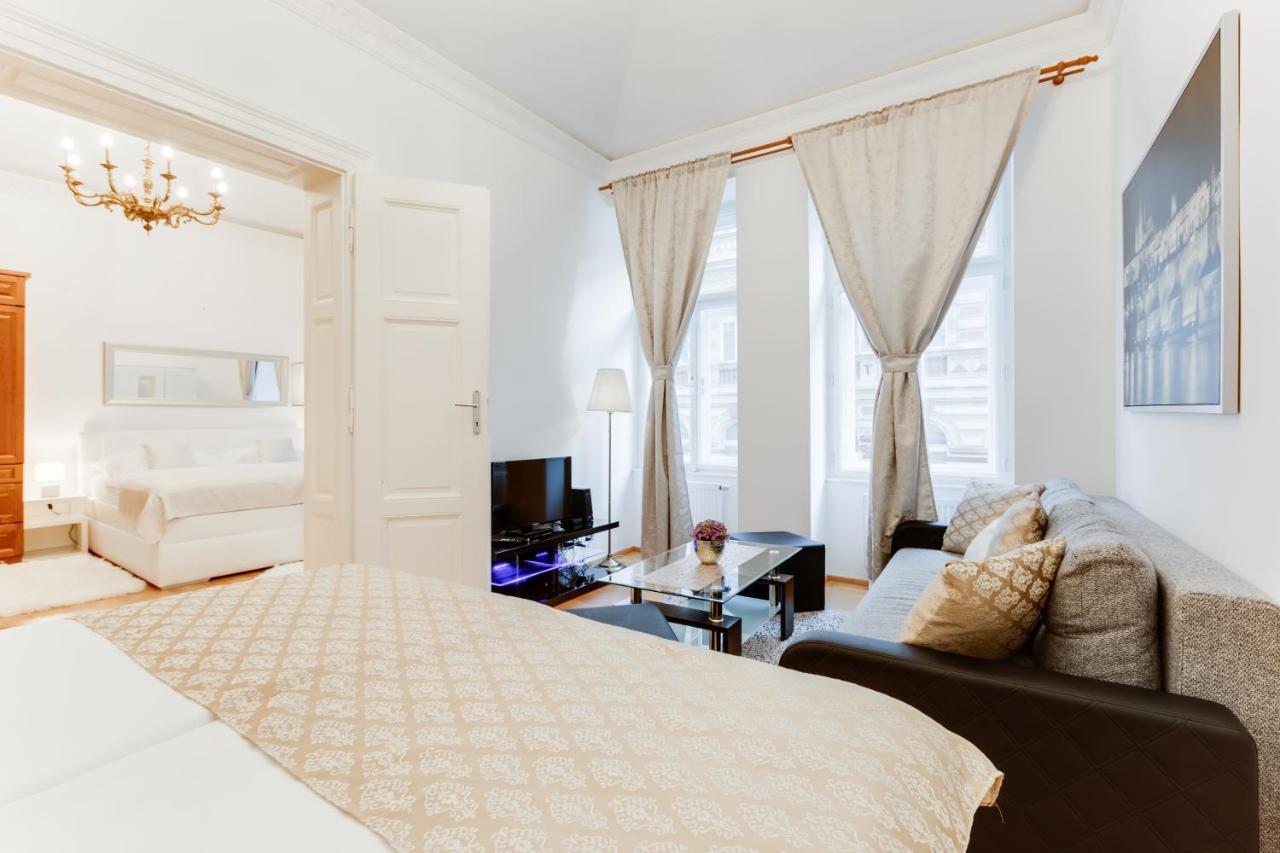 Wenceslas Square Royal Apartment Prague Luaran gambar